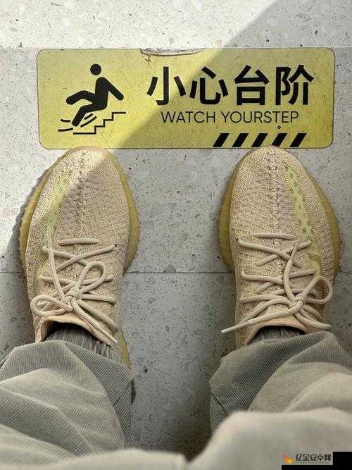 亚洲 Yeezy 官网网站：引领时尚潮流的前沿阵地